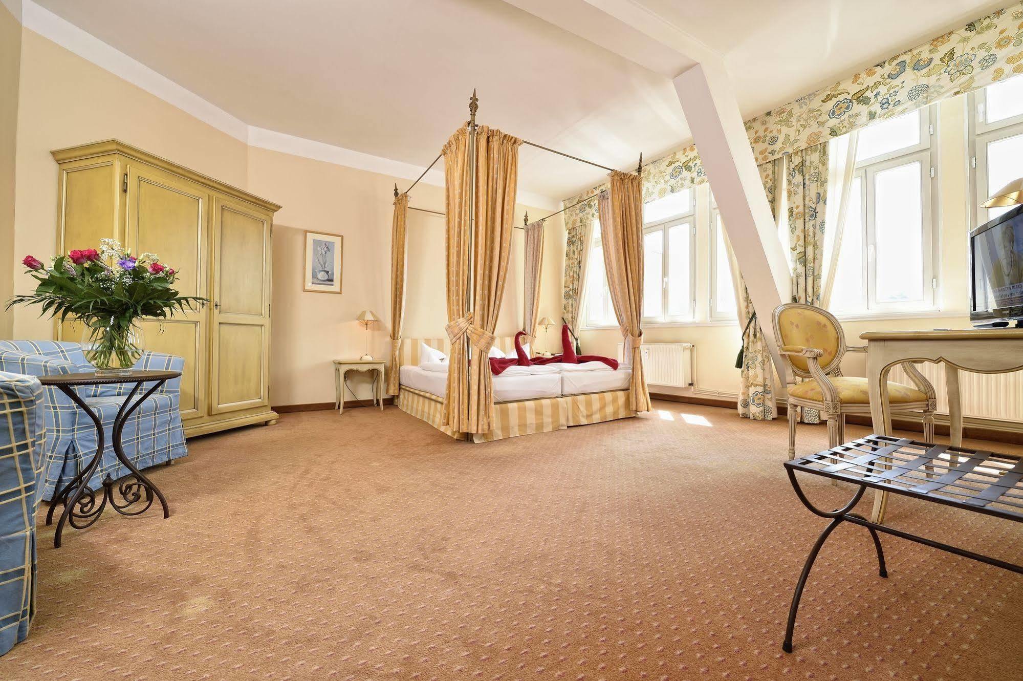 Hotel Graf Von Mansfeld Lutherstadt Eisleben Ngoại thất bức ảnh
